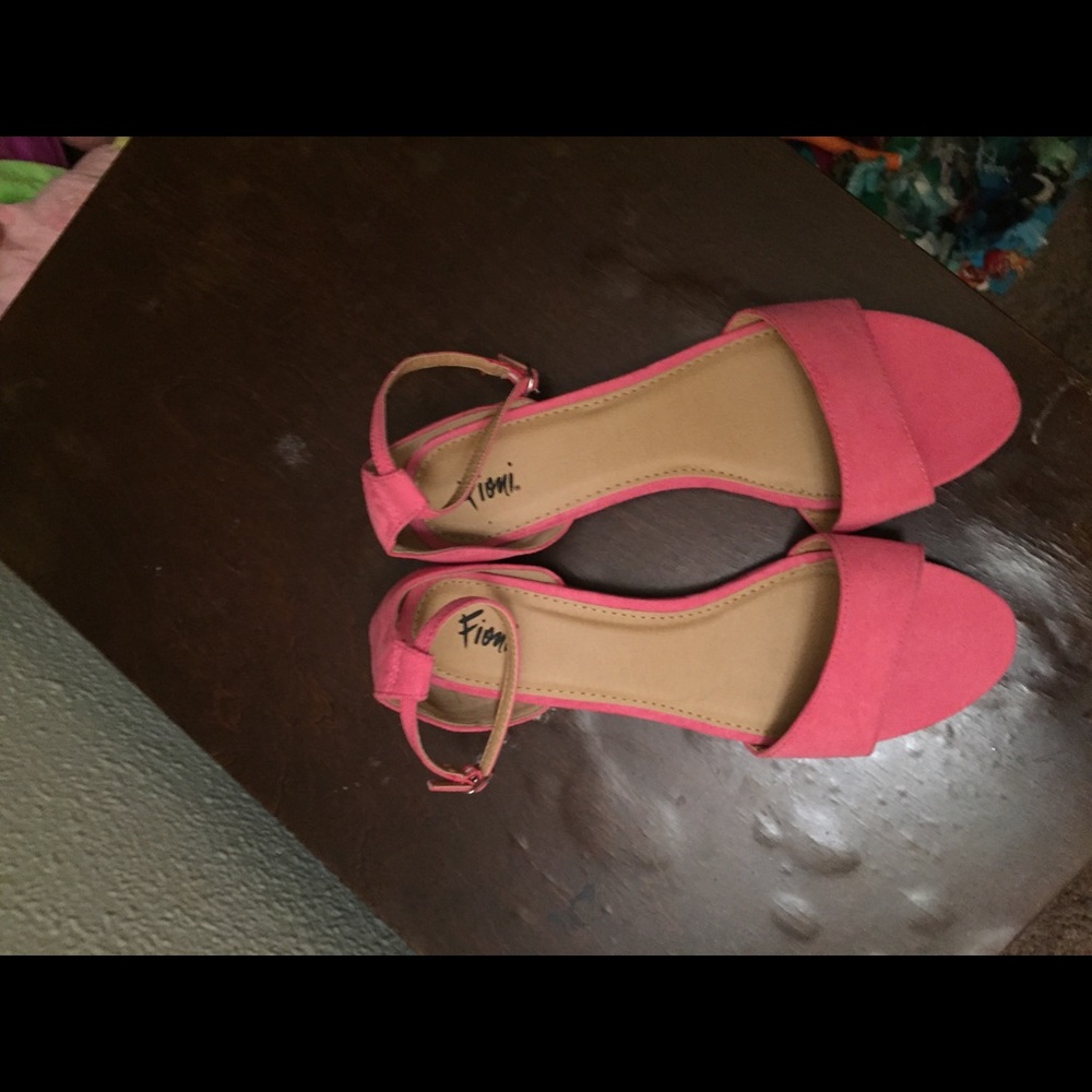 Pink flats